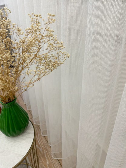 Simpel Modern Tule Gordijn – Lisse Modellen
