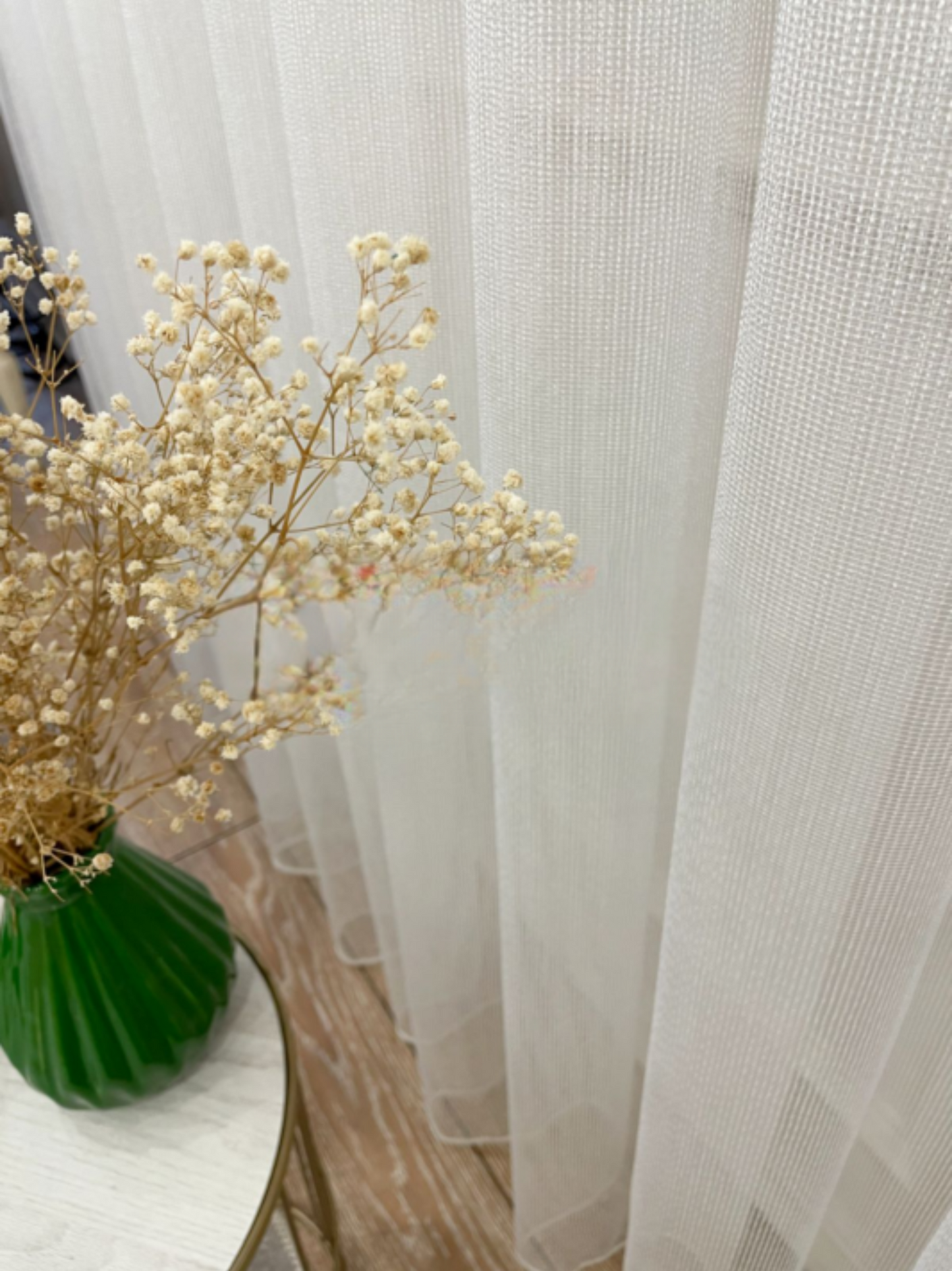 Simpel Modern Tule Gordijn – Lisse Modellen