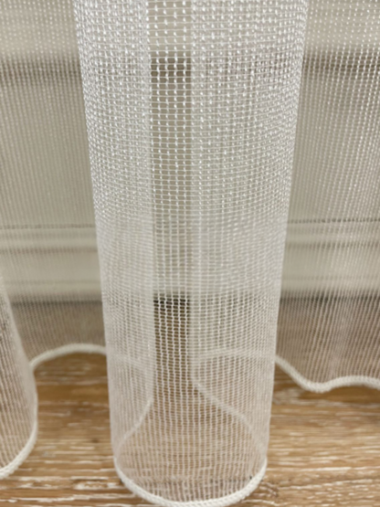 Simpel Modern Tule Gordijn – Lisse Modellen