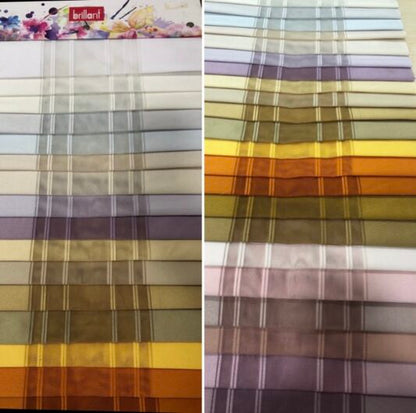 Meervoudige kleuren op de inbetween gordijnen