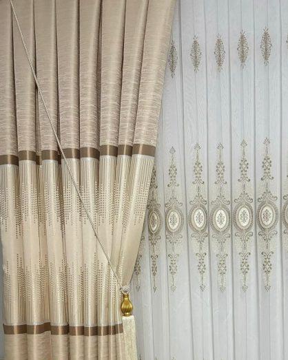 Goudkleurige Kort tulle Model