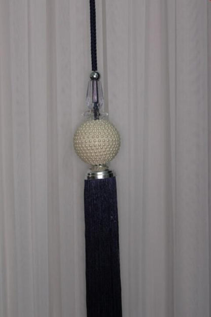 Parelmoerkleurige hangermodellen