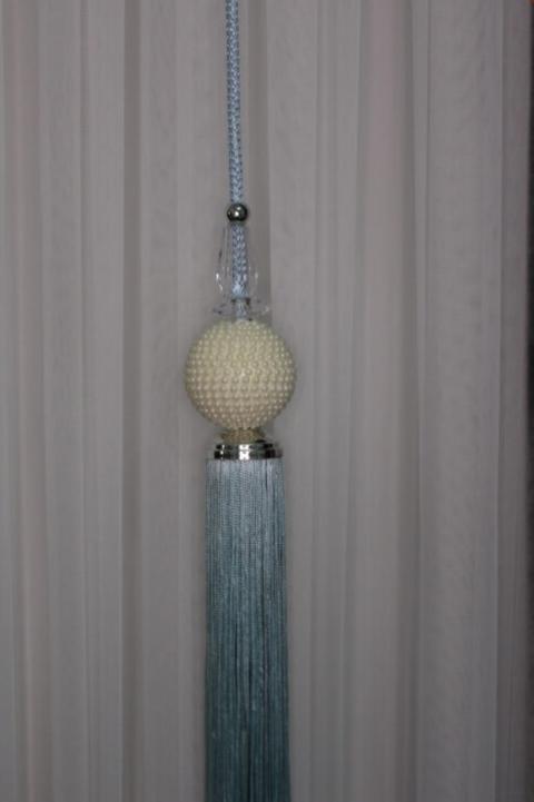 Parelmoerkleurige hangermodellen