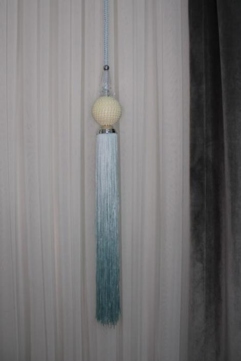 Parelmoerkleurige hangermodellen