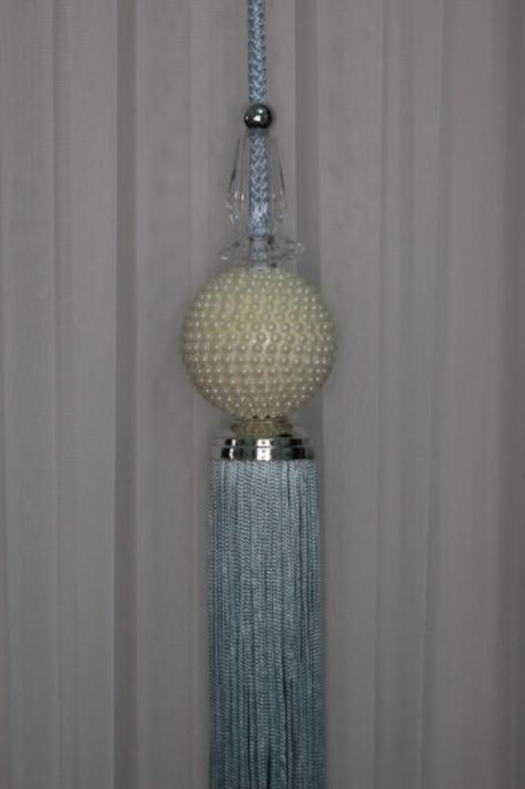 Parelmoerkleurige hangermodellen