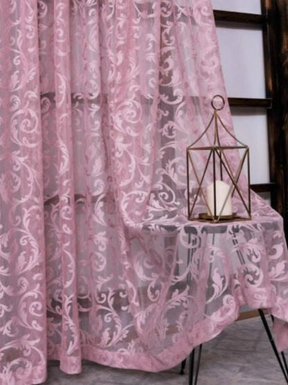 Gepatroonde Roze Over Gordijn